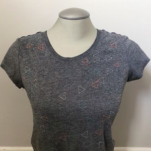 Geometric pattern tee